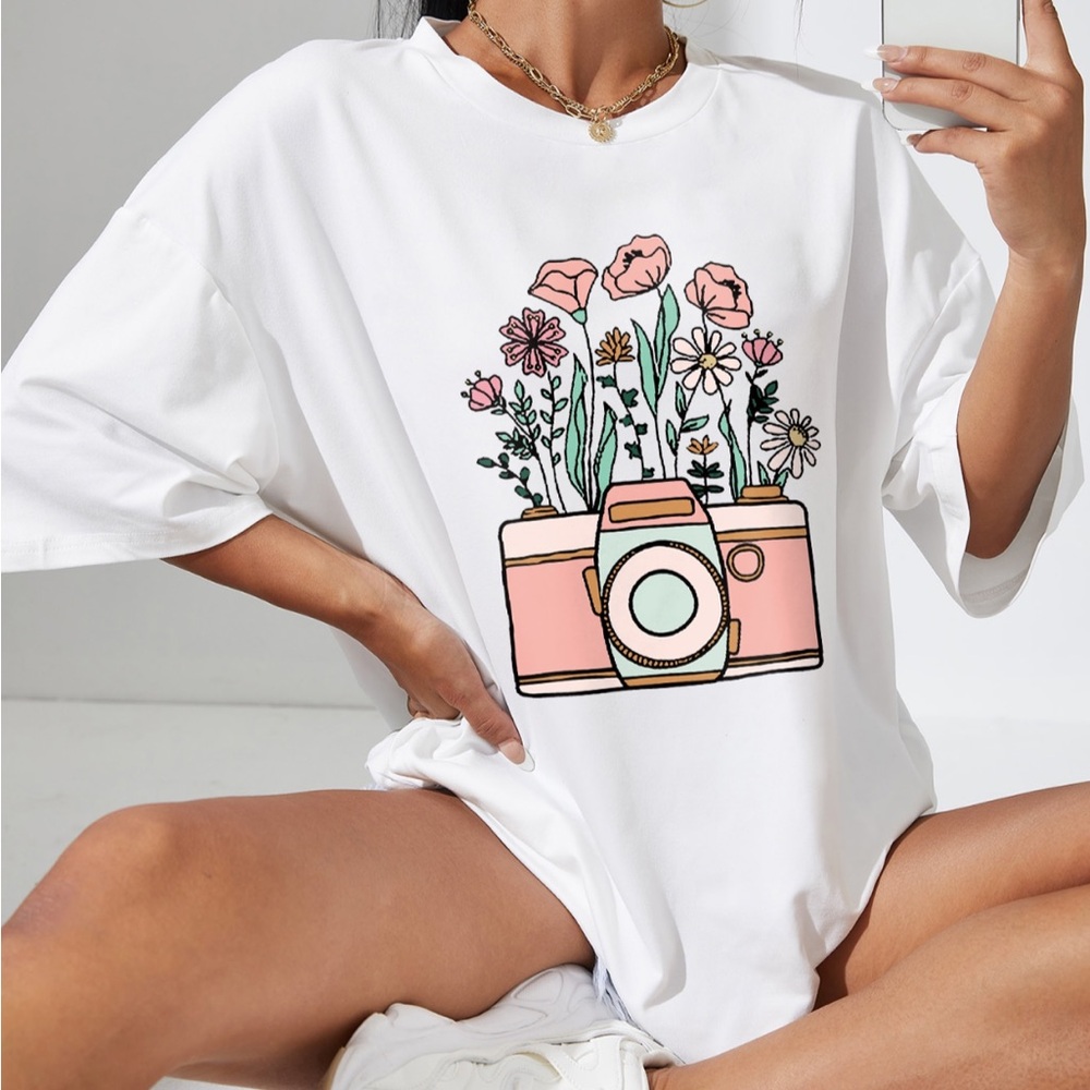 SHEIN Camera and Floral Print Drop Shoulder Oversized Tee. Size: S  Color: White